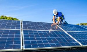 Installation et mise en production des panneaux solaires photovoltaïques à Saint-Hippolyte-du-Fort